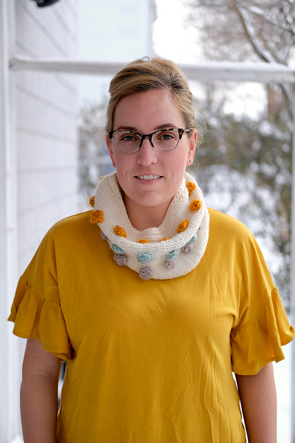 Beaming Bobble Cowl