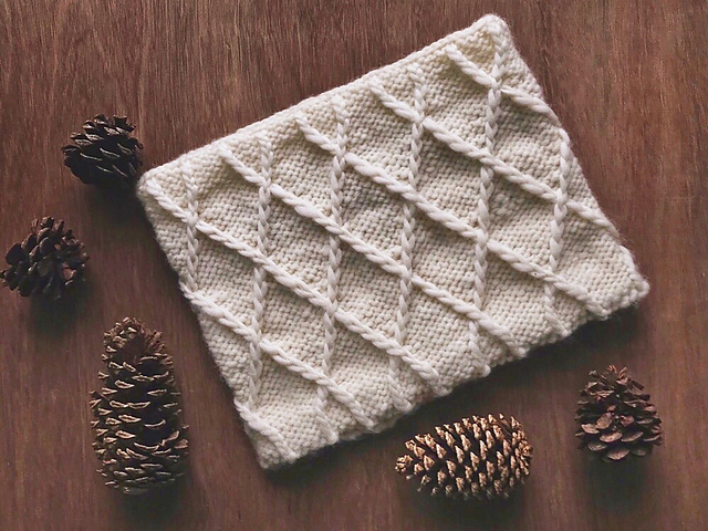 Crystal Lattice Cowl