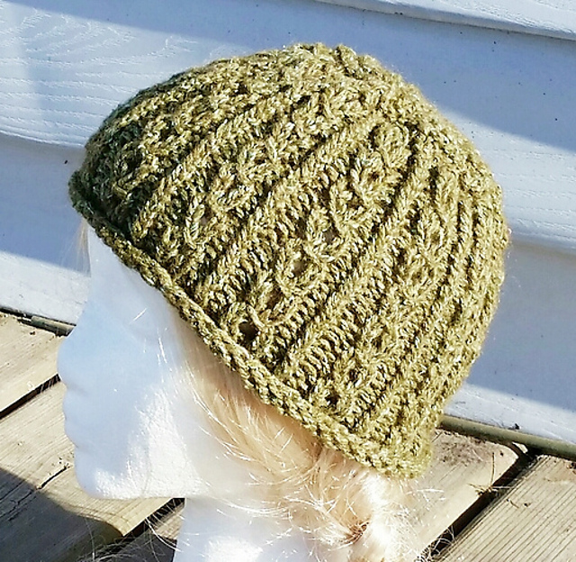Eyelet Twisted Rib Hat & Cowl