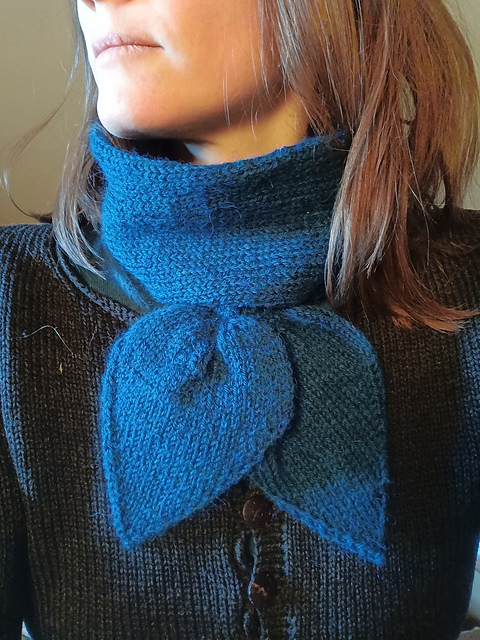 Leaf Scarf