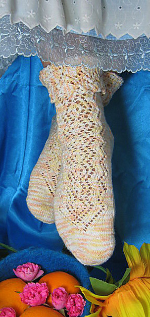 Summer Lacy Twist Socks