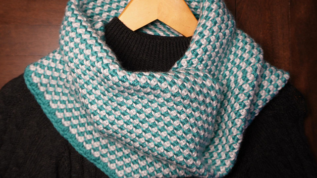 Centre Single Crochet Cowl