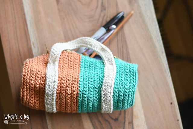 Retro Duffle Bag Pouch