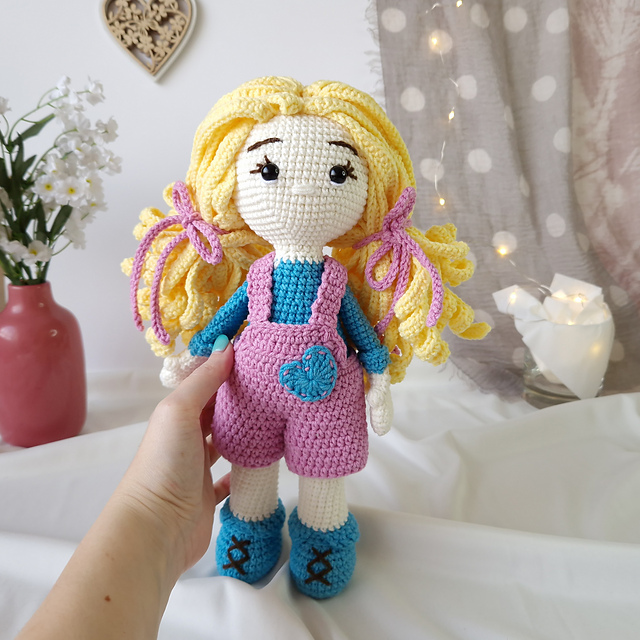 Teodora Doll