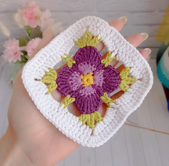 Pansy Granny Square