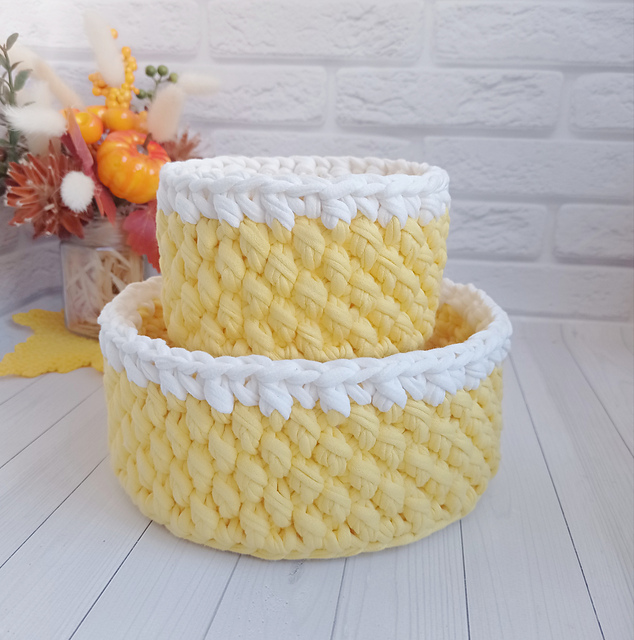 Cozy baskets for bathroom