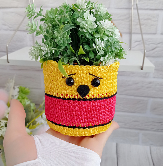 Winnie the Pooh Basket