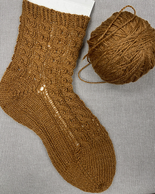 Cider Donut Cabled Sock
