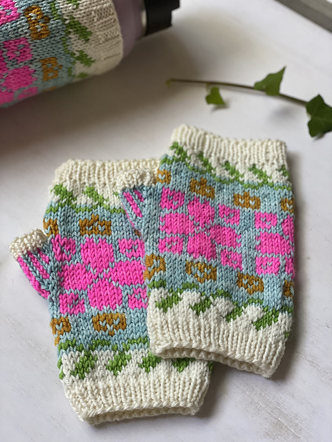 Garden Bloom Fingerless Mitts