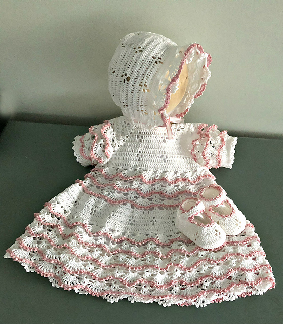 Little Ruffles Newborn Outfit