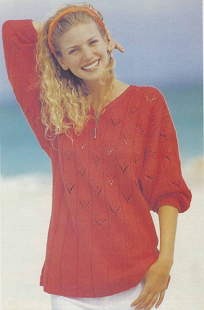 V-neck pullover with zip / Пуловер с V-образным вырезом на молнии