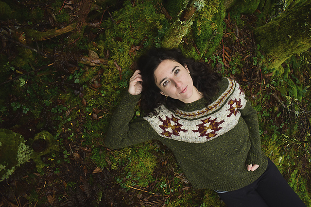 Cabernet Pullover