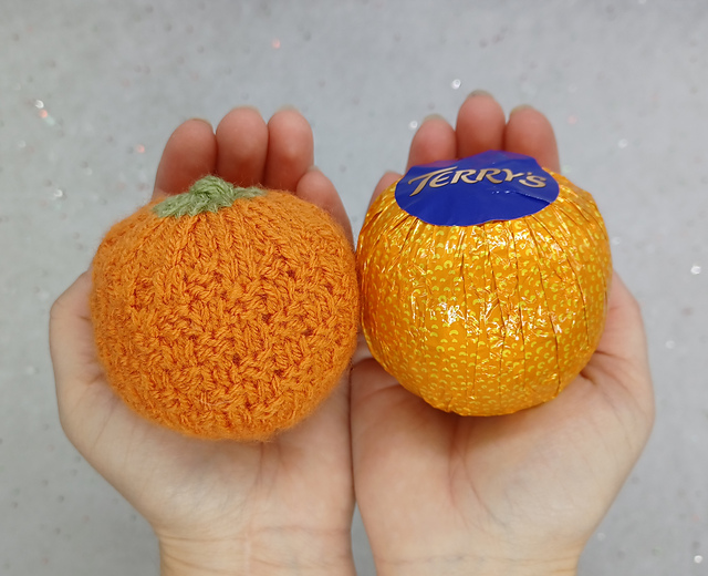 Ravelry: Chocolate Orange Cover Filler pattern by Claire Munday