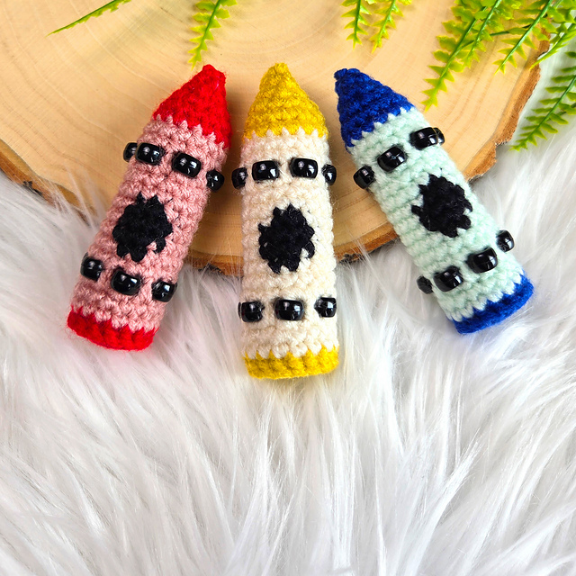Beaded Fidget Crayon with Pony Beads
