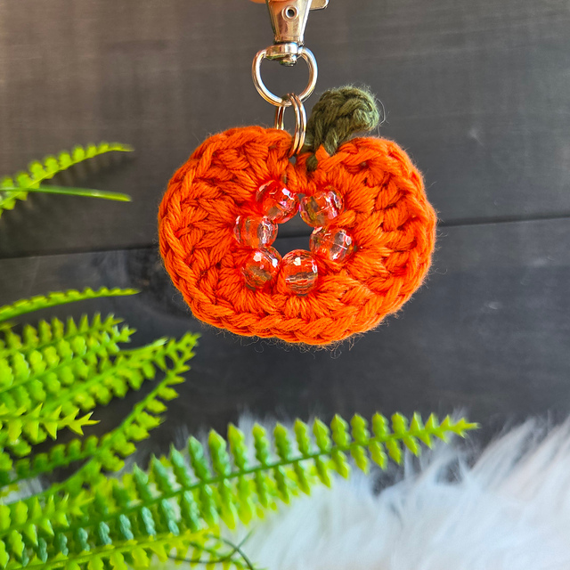 Beaded Pumpkin Keychain with Pony Beads