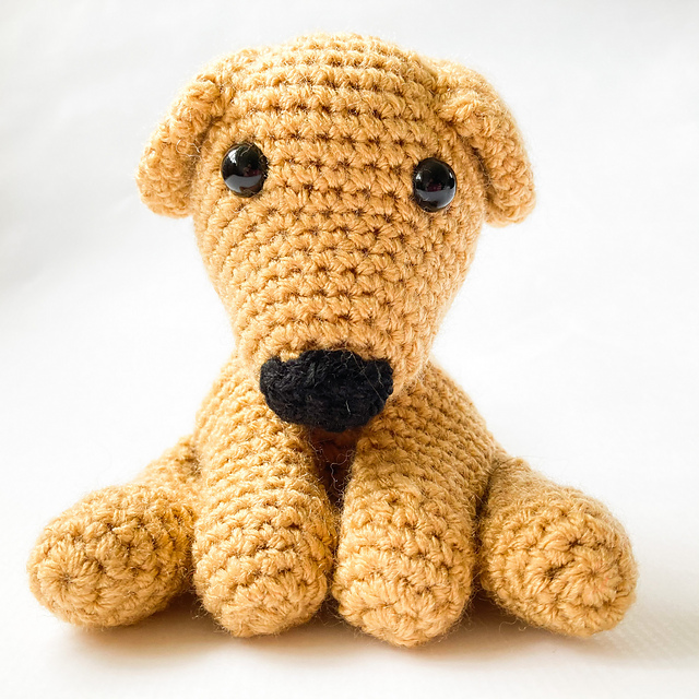 Labrador Dog Amigurumi
