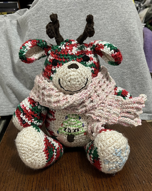 Christmas Reindeer with Scarf