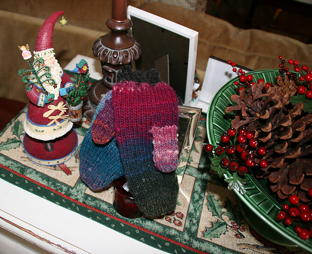 Tip to Cuff Mittens