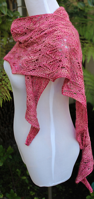 Twirlaby Shawlette