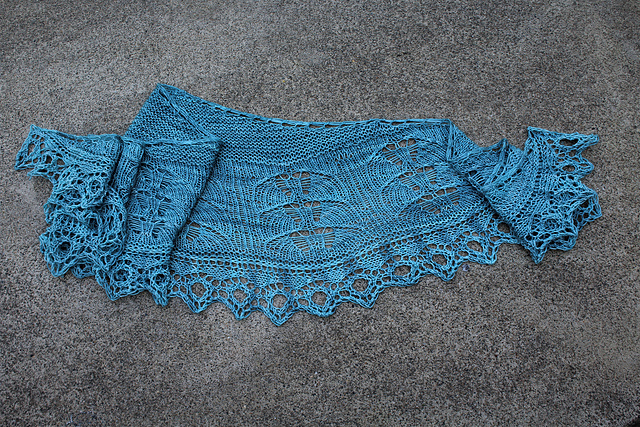 Bella Brella Shawlette