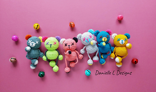 Teddy bear amigurumi keychain