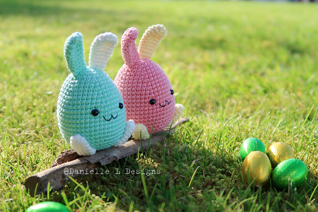 Easter bunny amigurumi