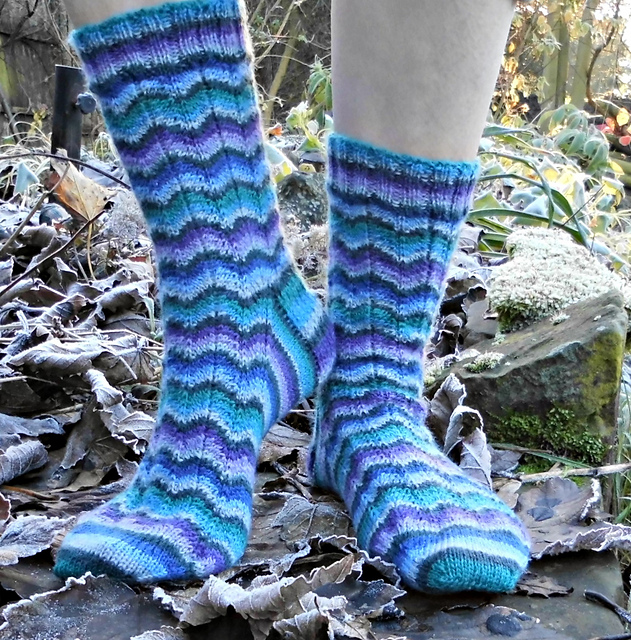Neat Ripple Socks