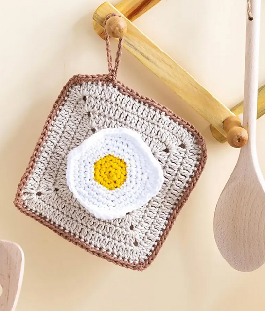 Fried Egg Pot Holder