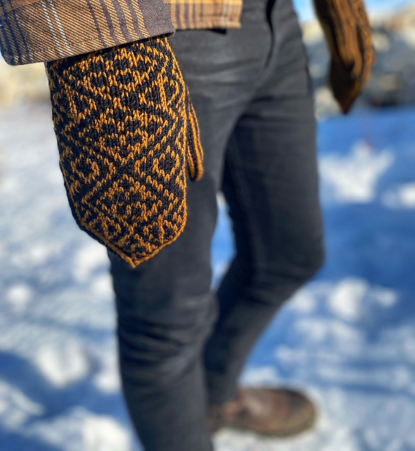 Jack Pine Mittens