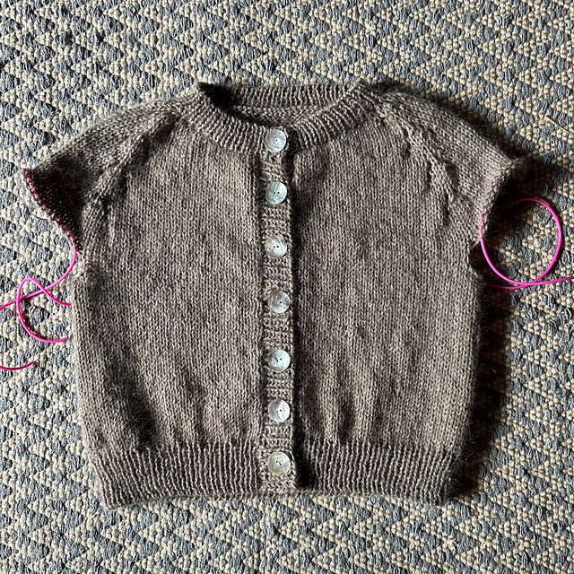 Ravelry WithLoveFromLN1's Felix Cardigan II