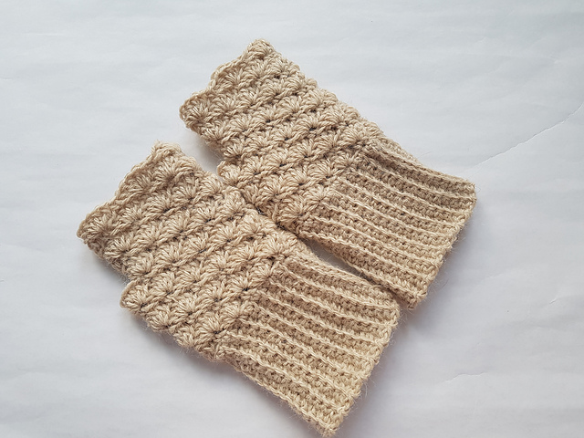 Open Gloves Shell Stitch