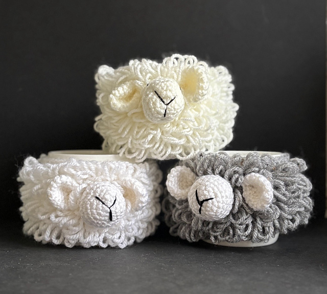 Curly Sheep Mug Cosy