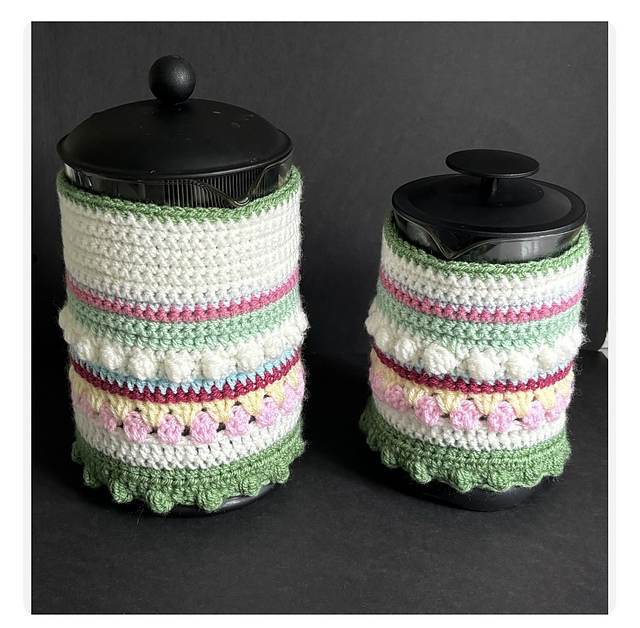 Vintage Cafetiere & Mug Cosy