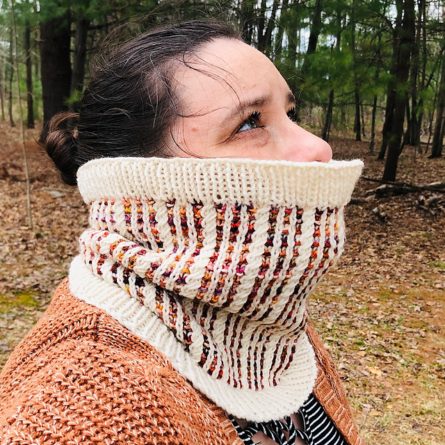River Cobblestone Cowl