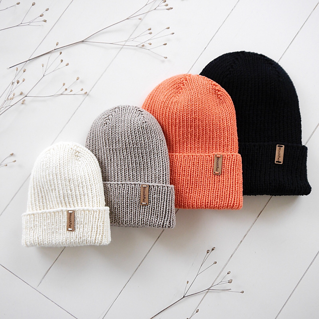 255E - Knitted Hat HIPSTAR