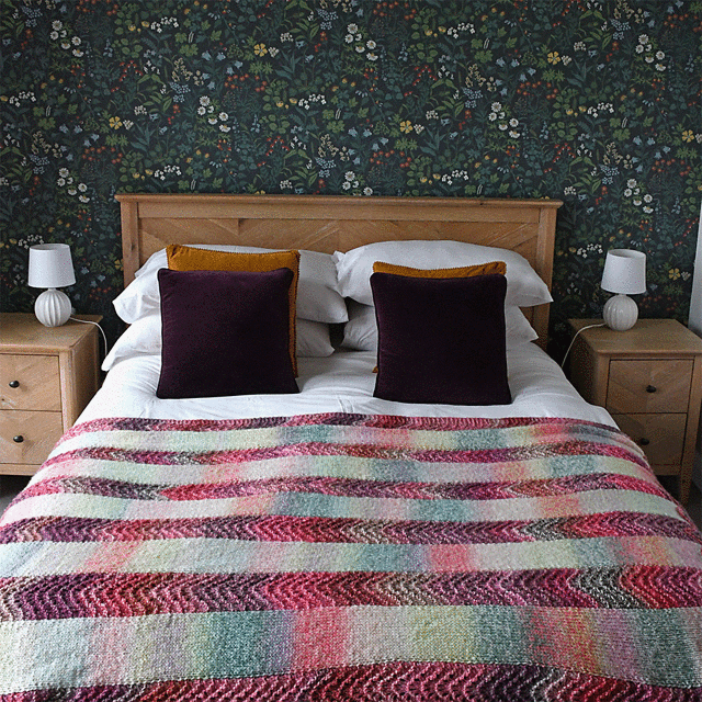 Fan and Feather Blanket