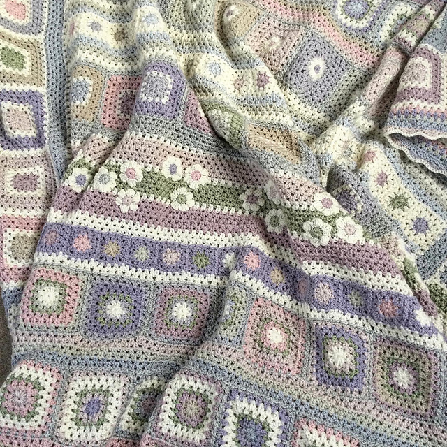 Ravelry: Frosted Pearl Blanket pattern by Marion Mitchell