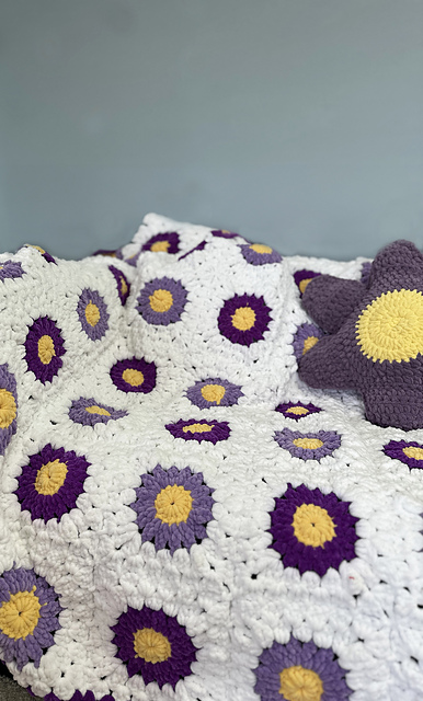 Eleanor Grace Blanket - 7168