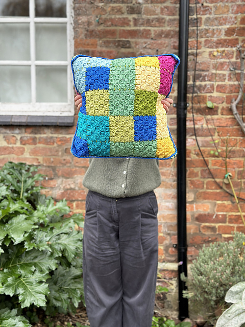 Patchwork Temperature Cushion - 7198