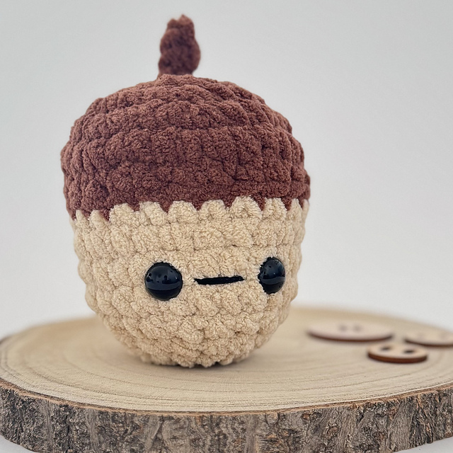 Artie the Acorn - 7142