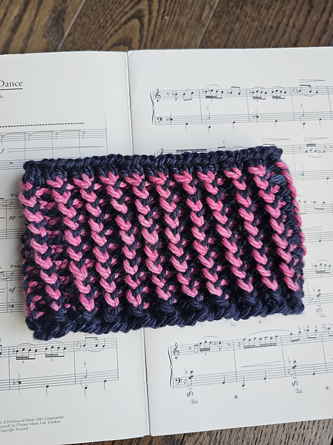 Ravelry: Rick Rack Rib Ear Warmer pattern by Chantelle G