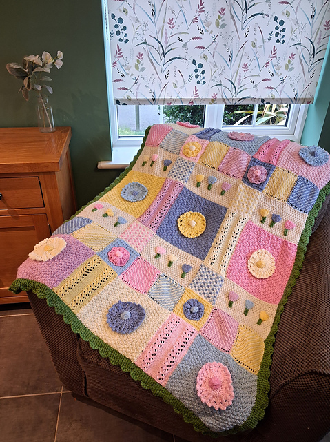 Springtime Blooms Blanket