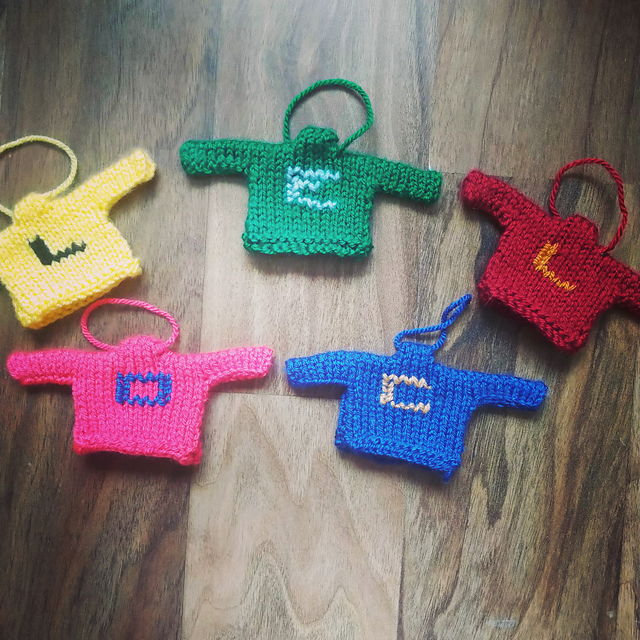 Mini Weasley Sweater Tree Deocration