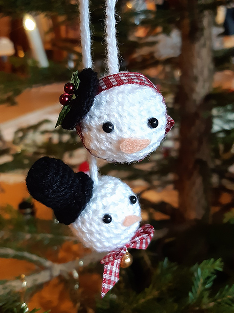 Victorian Snowman Couple