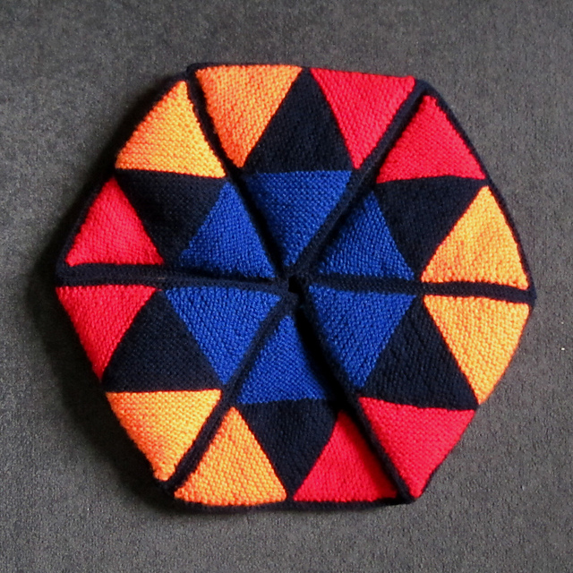 Hexaflexagon Cushion