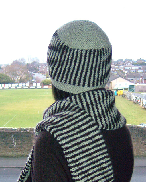 Shadow Spiral Hat & Scarf