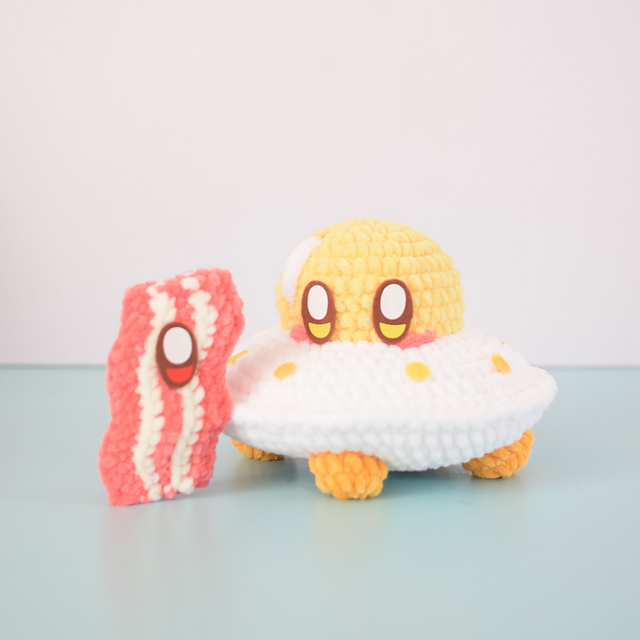 Eggy the UFO Egg Spaceship