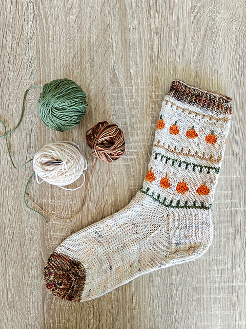 Easy Pumpkin Socks