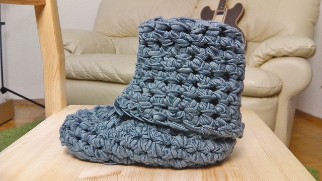 Boots / Hausschuhe / сапоги