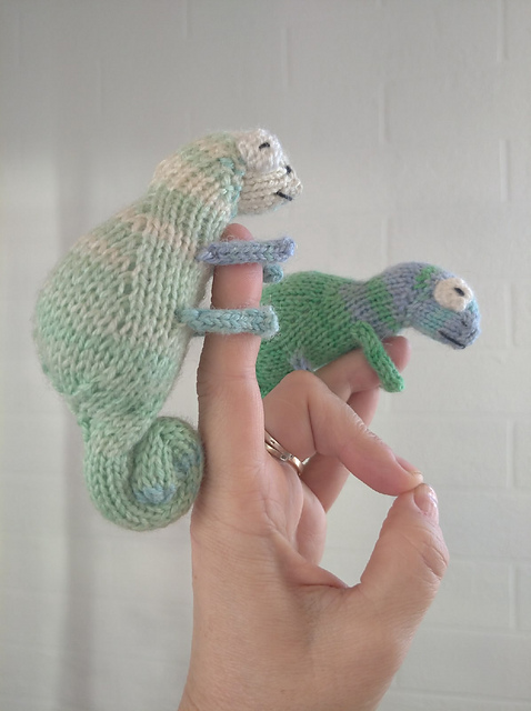 Chameleon toy